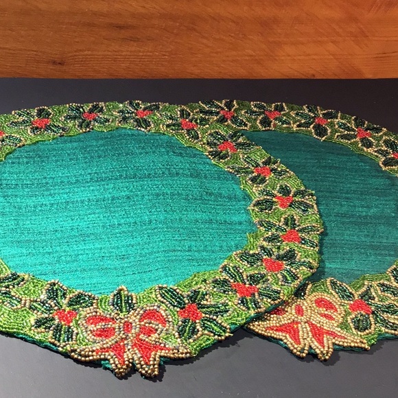 Vtg. 2 Christmas Green Satin & Glass Beads Linen Table Toppers - Picture 1 of 16